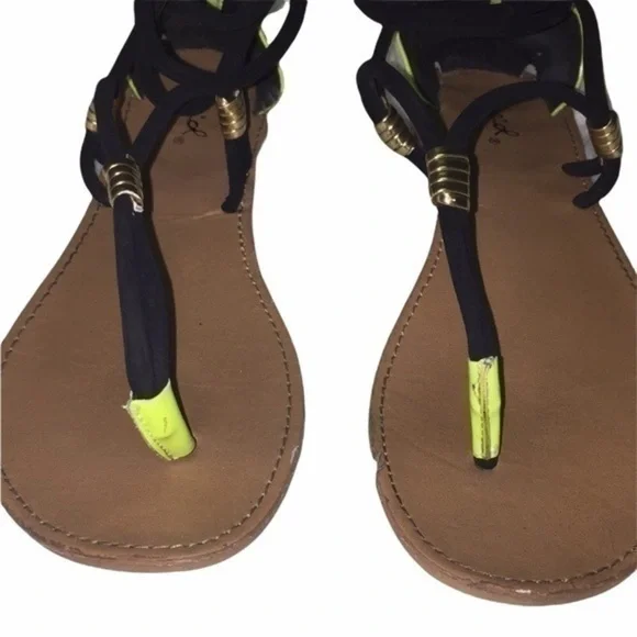 QUPID Neon Sandals - Picture 2 of 8